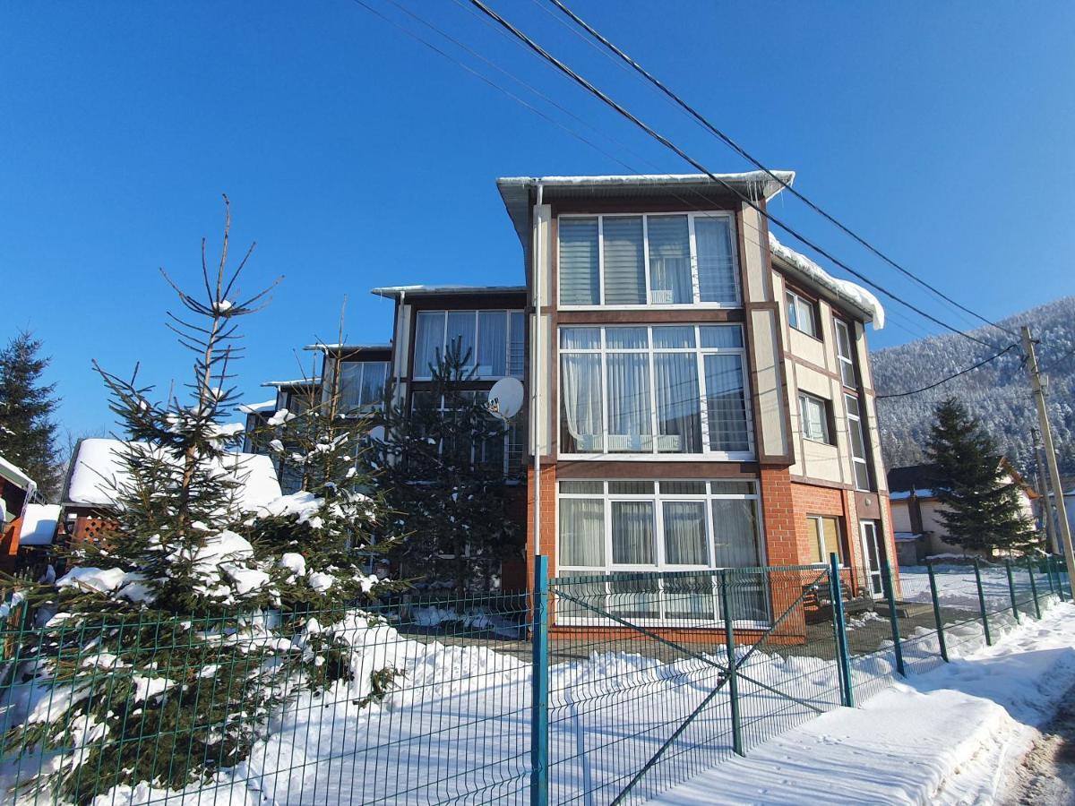 Villa Provans Tatariv Exterior photo